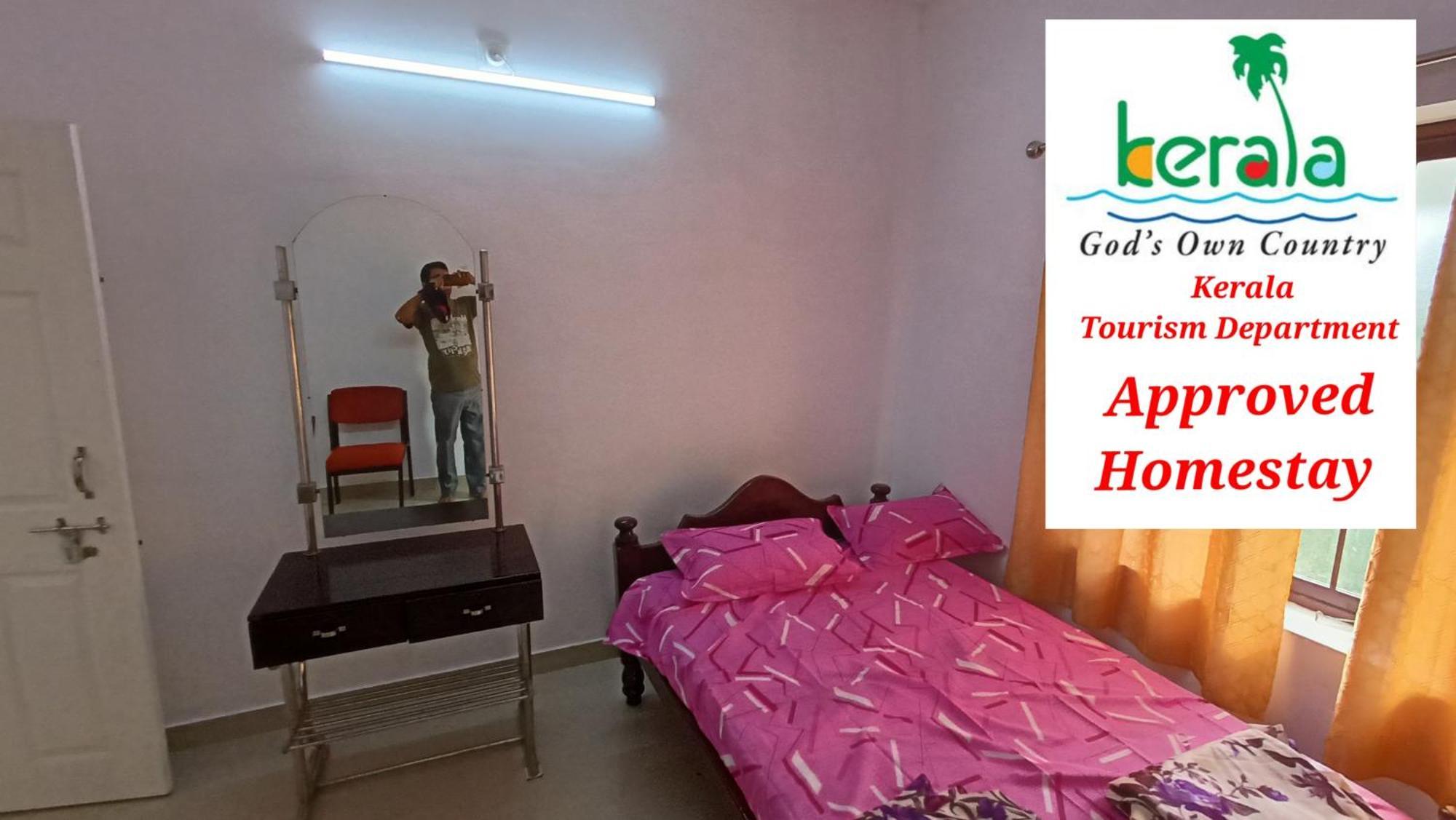 Space Homestay *